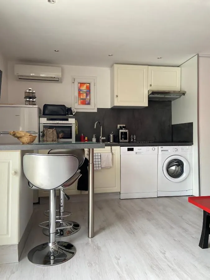 Holiday home Roquefort Les Pins-2 P-Piscine-Terrasse-Prestations